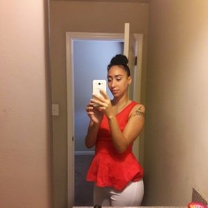 Meet your Posher, Shirley